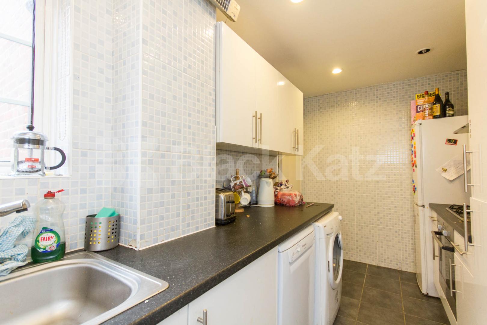 			NEW INSTRUCTION, 4 Bedroom, 1 bath, 1 reception Apartment			 Latymer Court, Hammersmith Road, Hammersmith